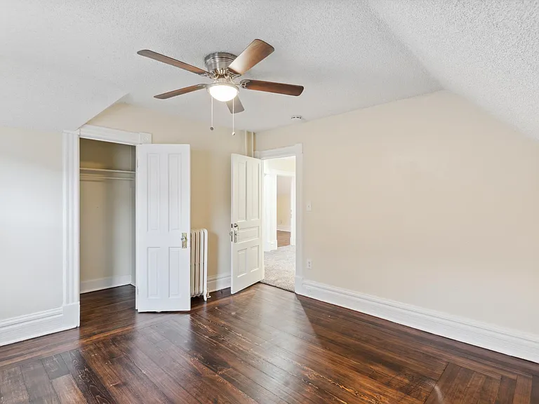 1023 N Weber St — Photo 12