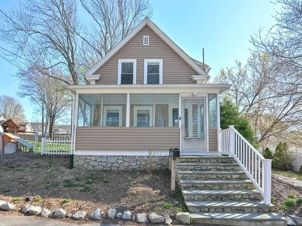 4 A St, Hopkinton, MA 01748