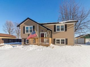 1114 31st St, Perry, IA 50220