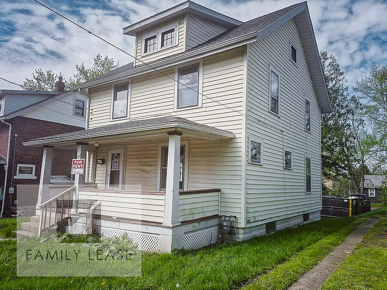 1100 Sherman Ave — Photo 1