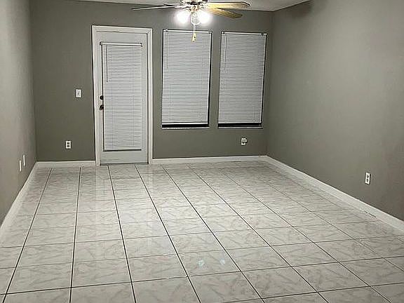 5th image of 2252 Grenwich Ave #2252