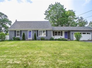 52 Standish St, Enfield, CT 06082