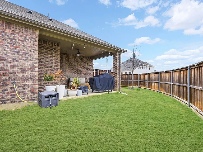 2261 Obsidian Dr — Photo 35
