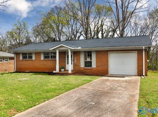 2634 Thornhill Rd NW, Huntsville, AL 35810