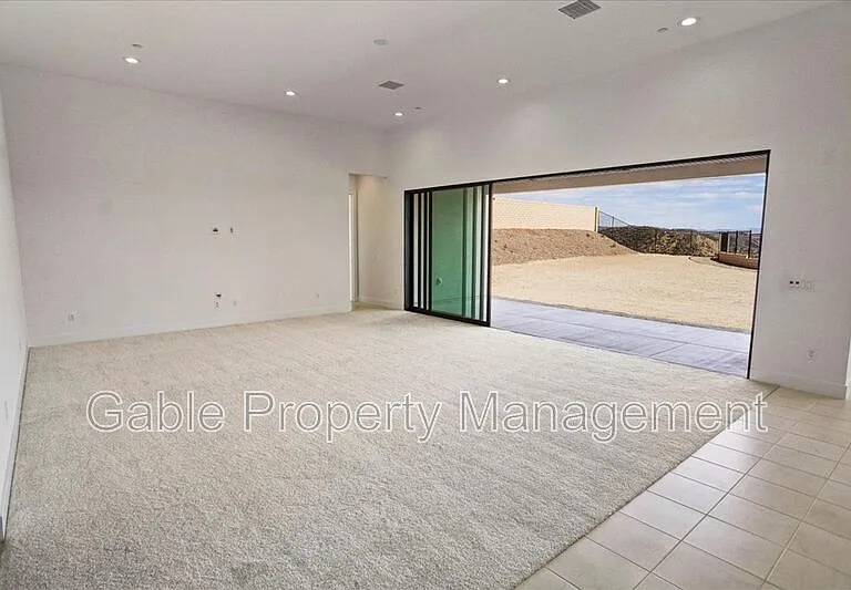 30000 N Camino Los Robles — Photo 9