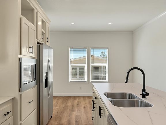 2nd image of 4333 Pentz Rd #2