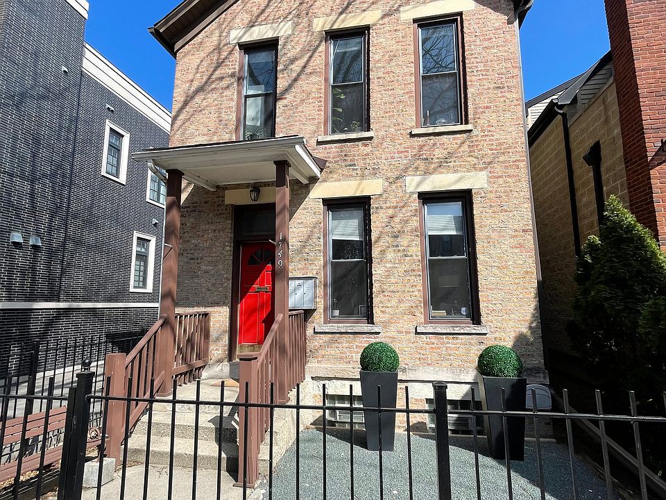 1st image of 1749 N Wolcott Ave APT 1
