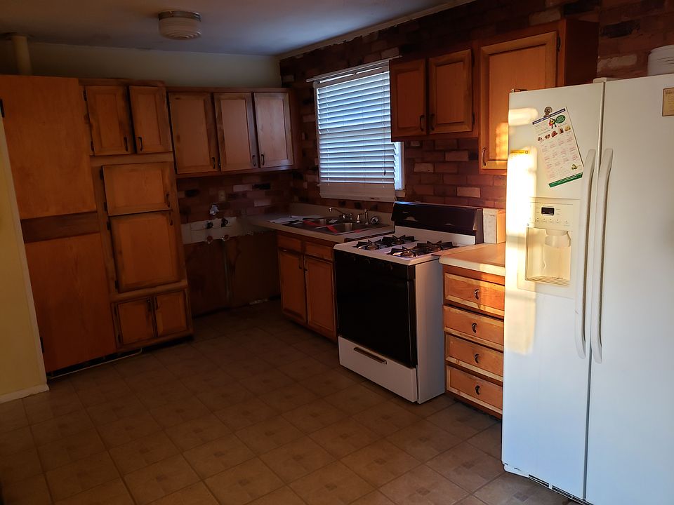 1st image of 2003 Beck Dr