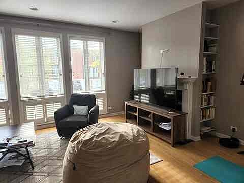 Shared living room (shared with the household)
