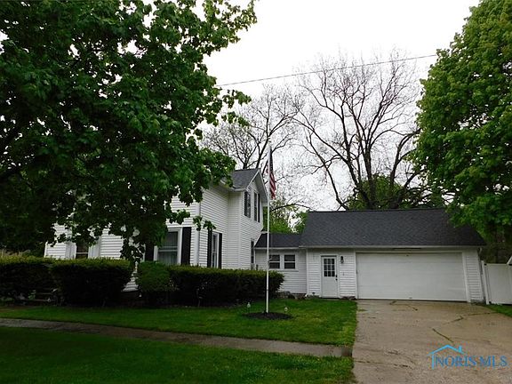 3rd image of 203 E Hull St