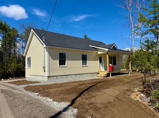 473B Middle Rd, Steep Falls, ME 04085