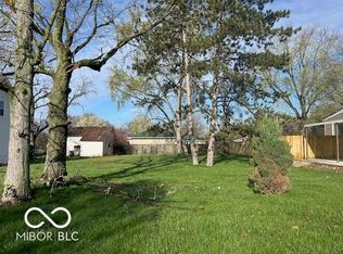 410 N 19th Ave, Beech Grove, IN 46107