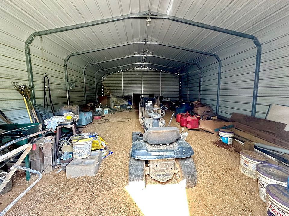 2nd image of 2240 Martin Rd