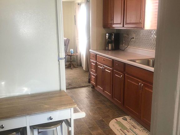 2nd image of 101 E Bartlett Ave