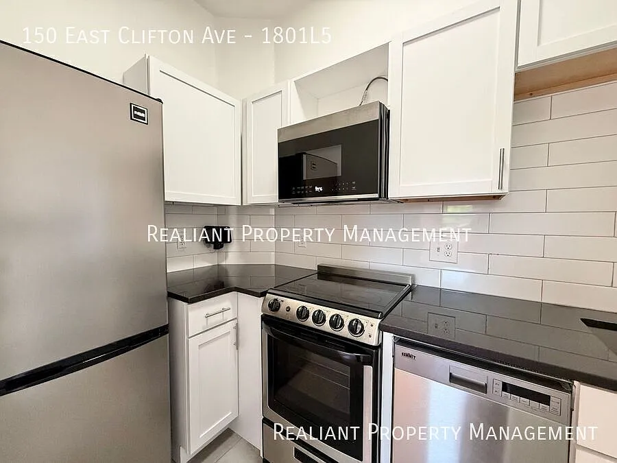 Building Photo - 150 E Clifton Ave #1801L5