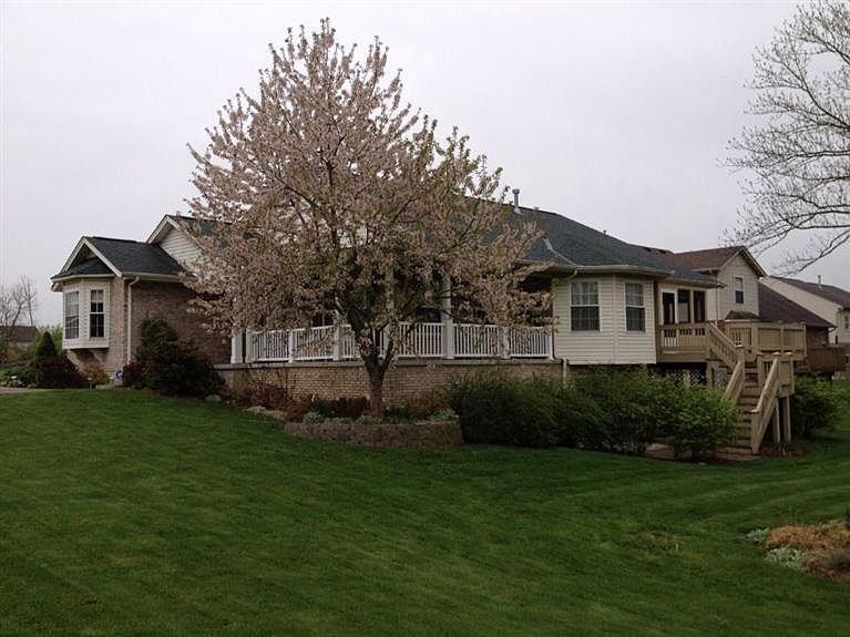 1st image of 6103 Lakewood Dr
