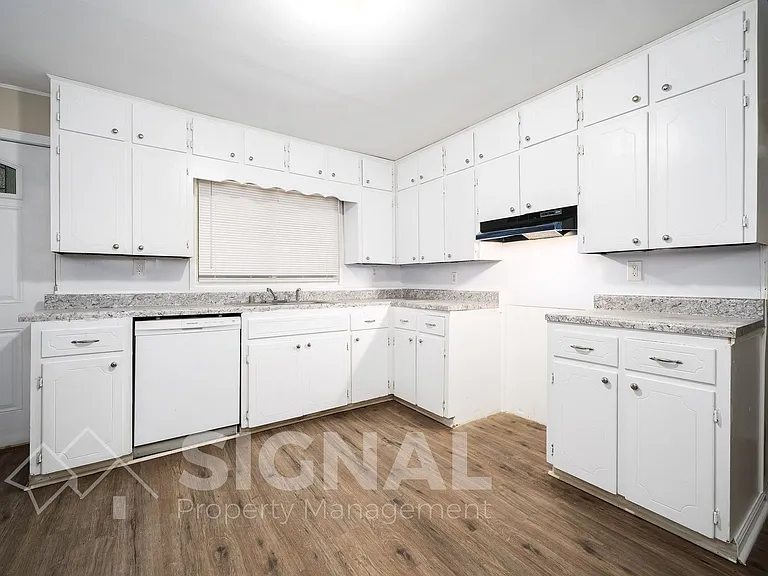 5117 Highland Ave — Photo 11