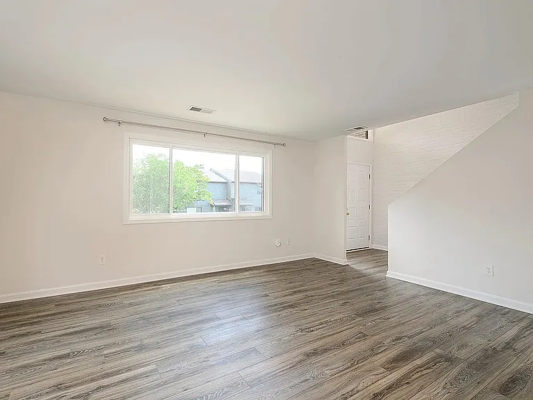 114 Harvest Dr — Photo 15