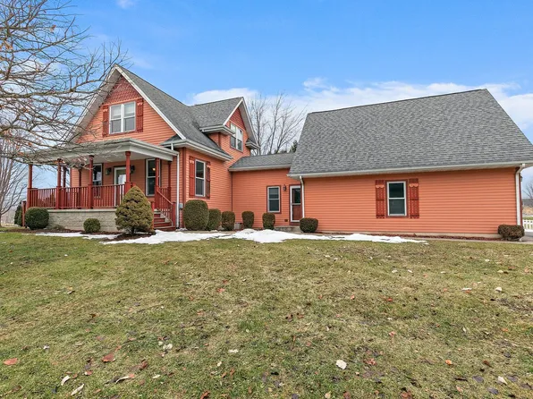 5N988 Meredith Rd, Maple Park, IL 60151