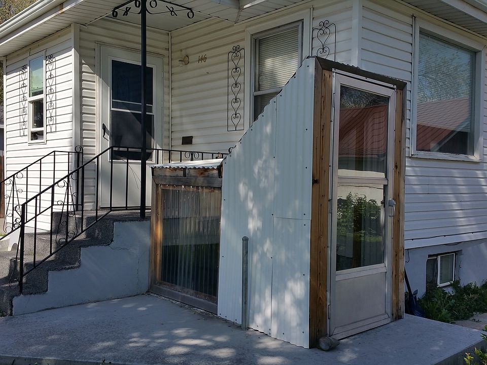 1st image of 146 Willard Ave #1/2