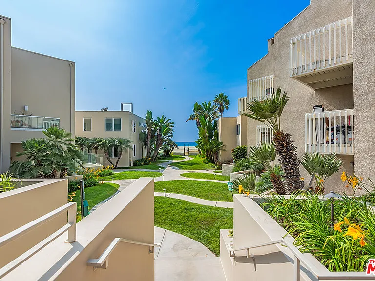 7301 Vista Del Mar Ave #A110 — Photo 41