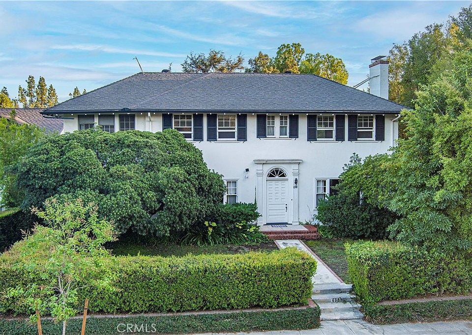 1st image of 698 Arden Rd