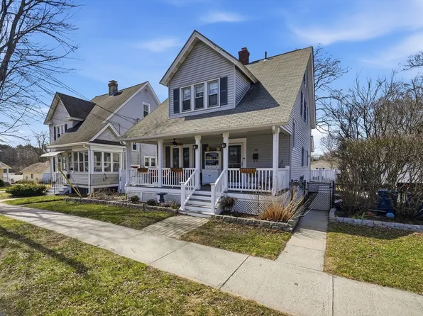 59 Woodmont St, West Springfield, MA 01089