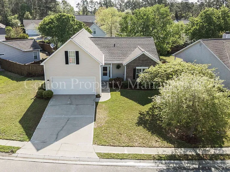 1010 Winterberry Cir — Photo 54