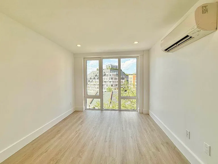 78 Beaver St #3B — Photo 9