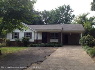 1785 Colonial Hills Dr, Southaven, MS 38671