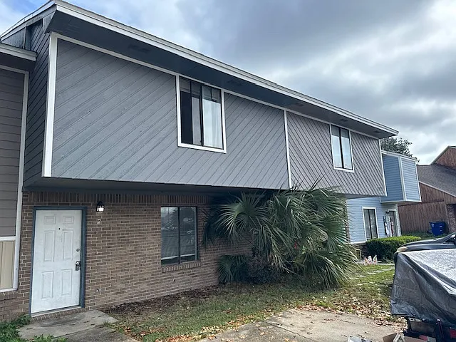 1212 Stephens Dr #2