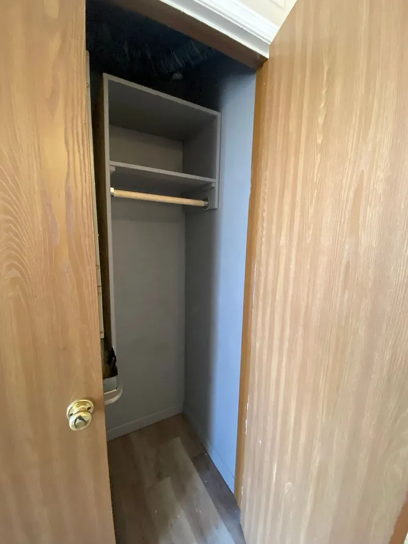 1004 Bates St — Photo 3