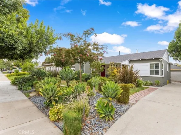 322 S Beachwood Dr, Burbank, CA 91506