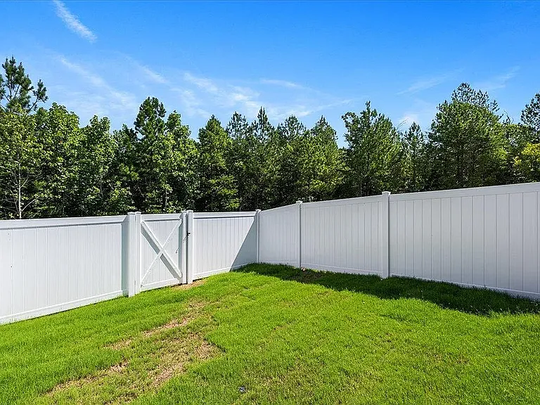 978 Rolling Fields Dr — Photo 14