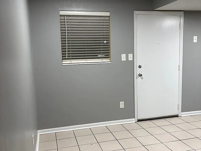 1413 Pullen Rd #E — Photo 16