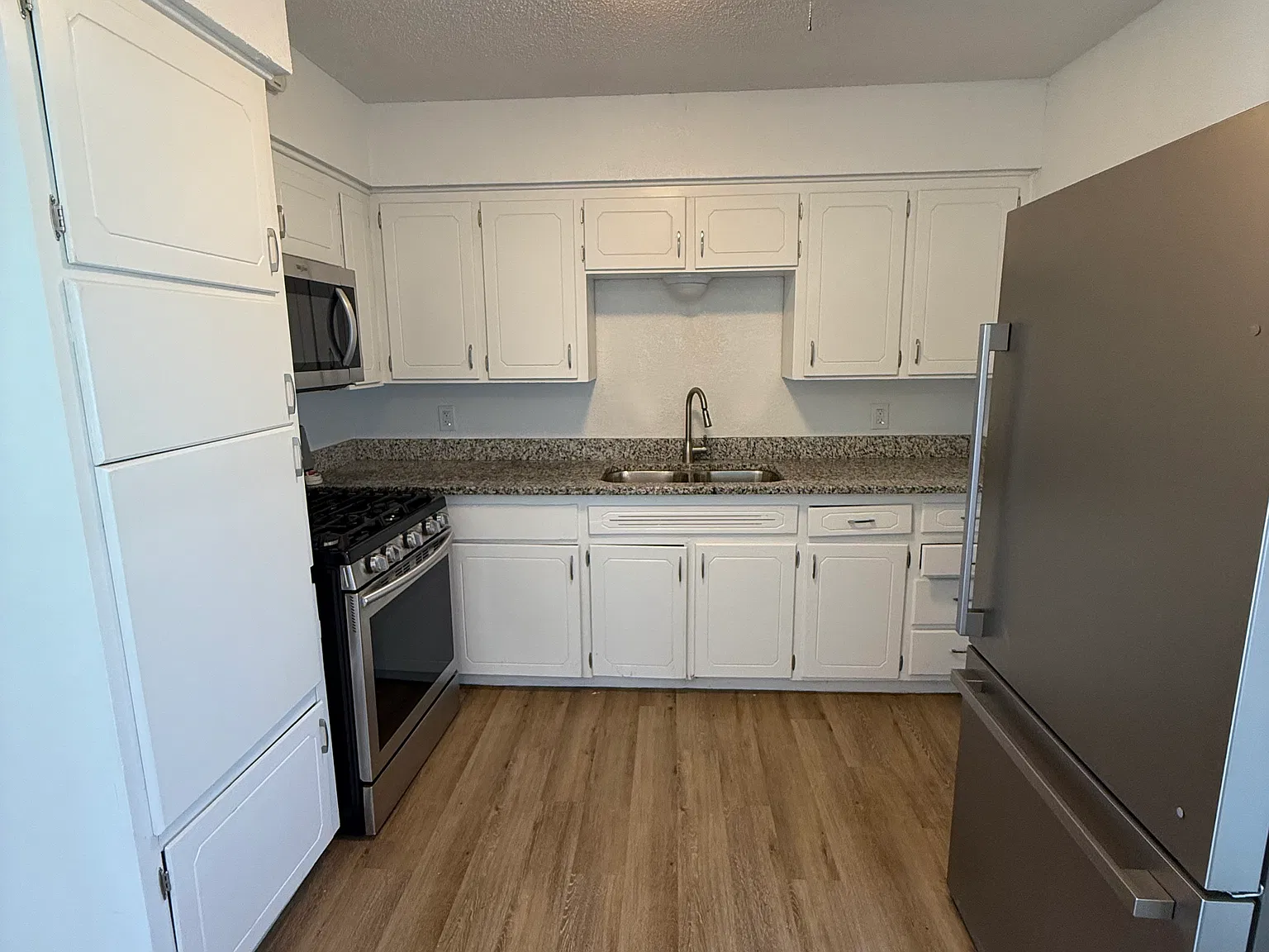 2403 N Osage — Photo 3