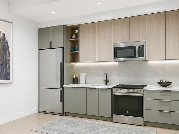 4th image of 649 Classon Ave #5L