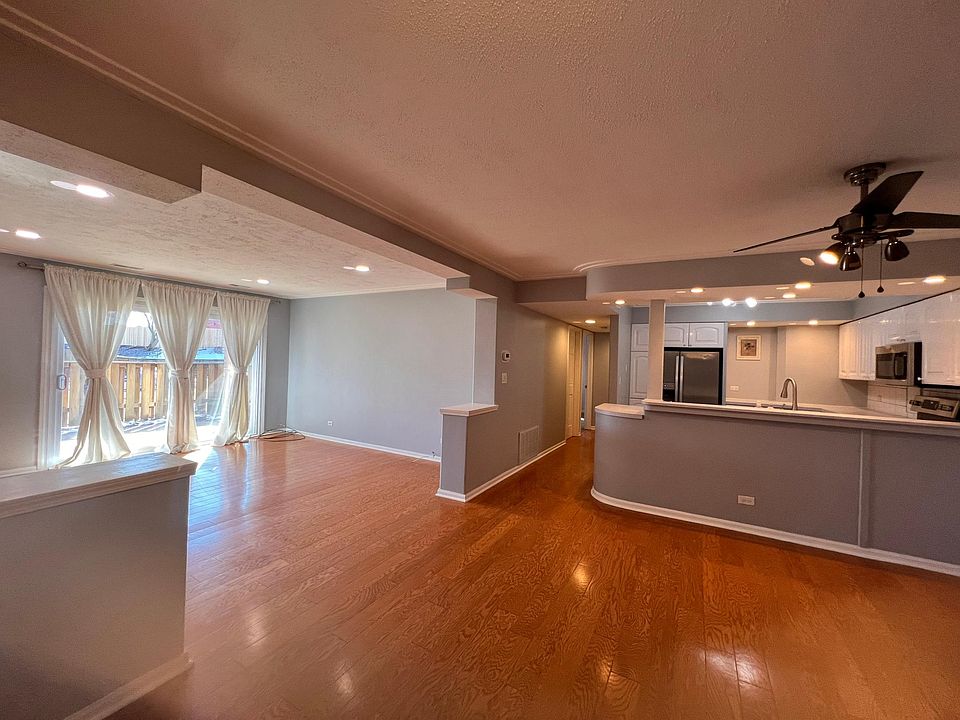1st image of 4619 Kings Walk Dr