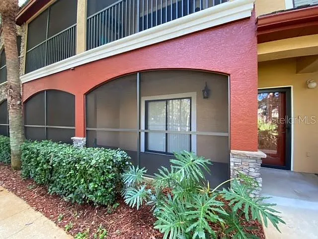 3 bed, 2.0 bath, 1430 sqft, $2,475 — Photo 3