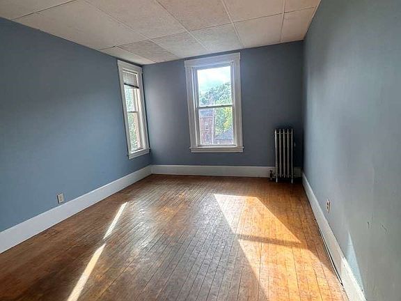 4th image of 144 Elm St #3