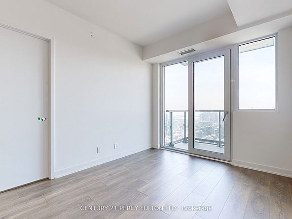 5th image of 108 Peter St #4712
