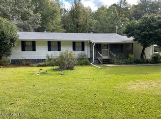 9735 Clifton Rd, Forest, MS 39074