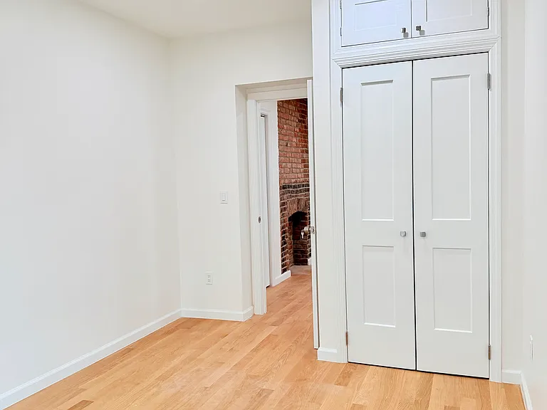 183 Greenpoint Ave #2 — Photo 12