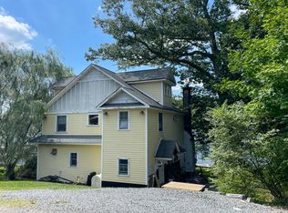 34 Alabama Ave, Lake Hopatcong, NJ 07849