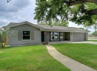 1702 Boston Ave, Bridgeport, TX 76426