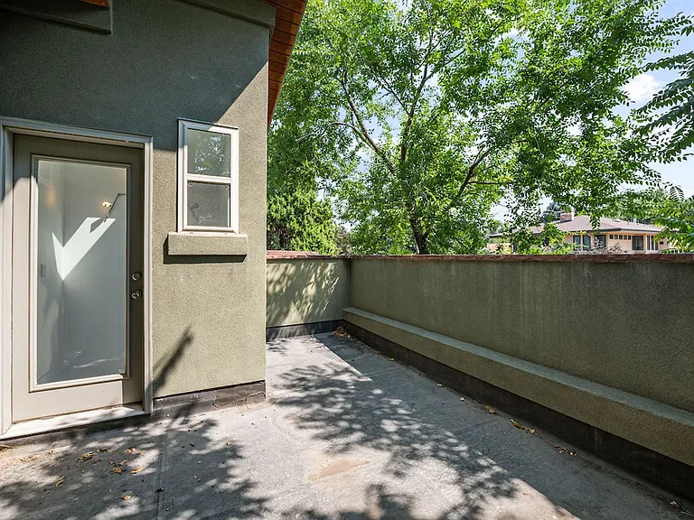 1275 S Clayton St — Photo 26