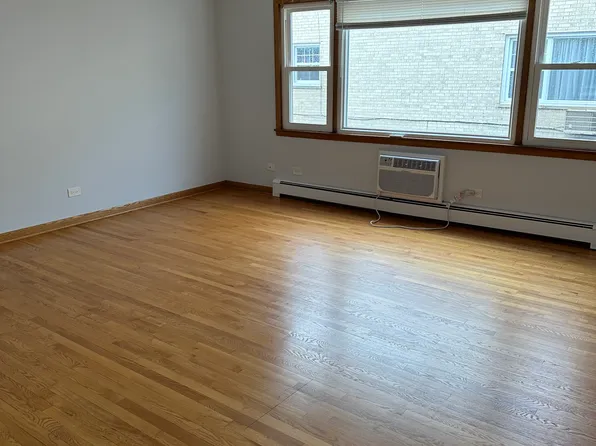 8710 W Summerdale Ave, Chicago, IL
