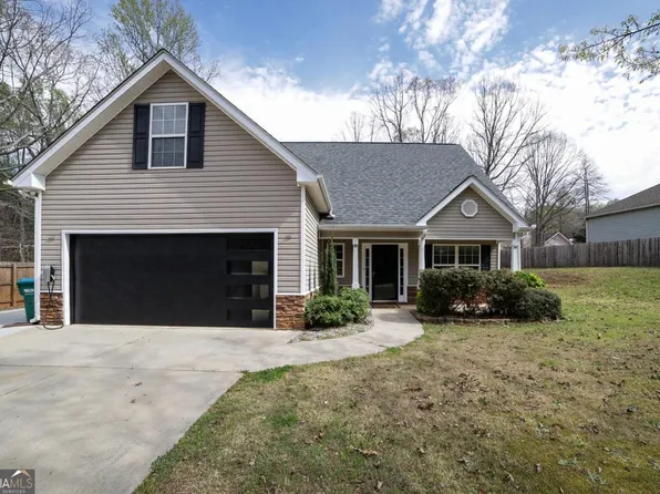 560 Windsong Lake Dr, Commerce, GA 30529