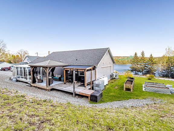4th image of 3693 New Harris Rd