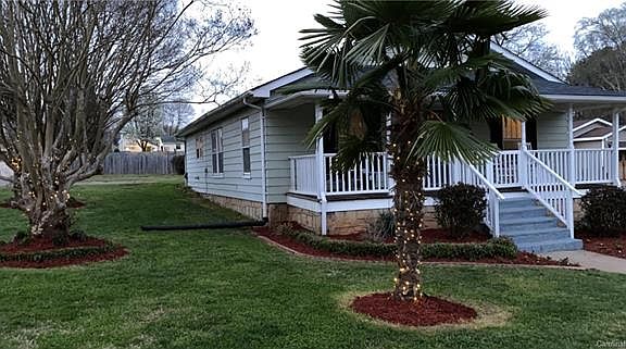 3rd image of 305 Bost Cir